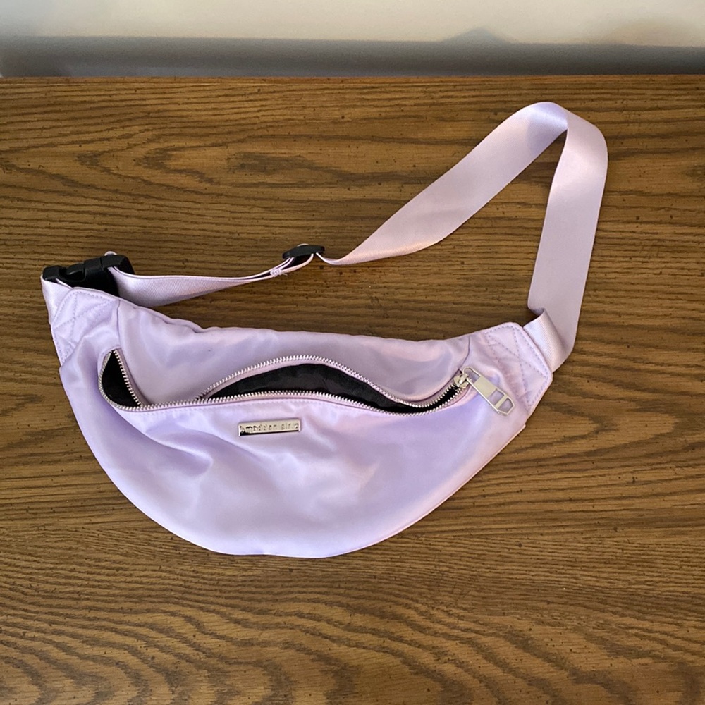Purple madden girl Fanny pack w tiny stain